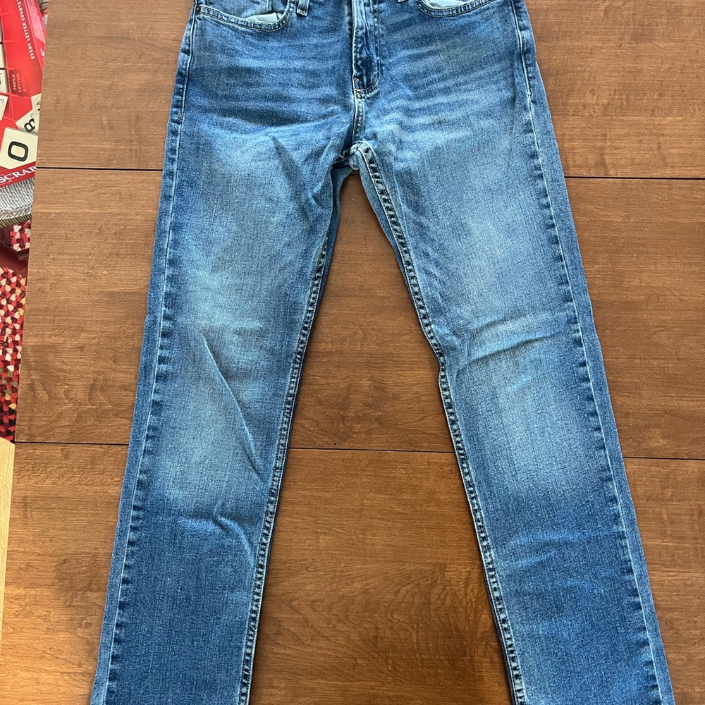 Hollister Women's Straight Leg Jeans, Medium Waist